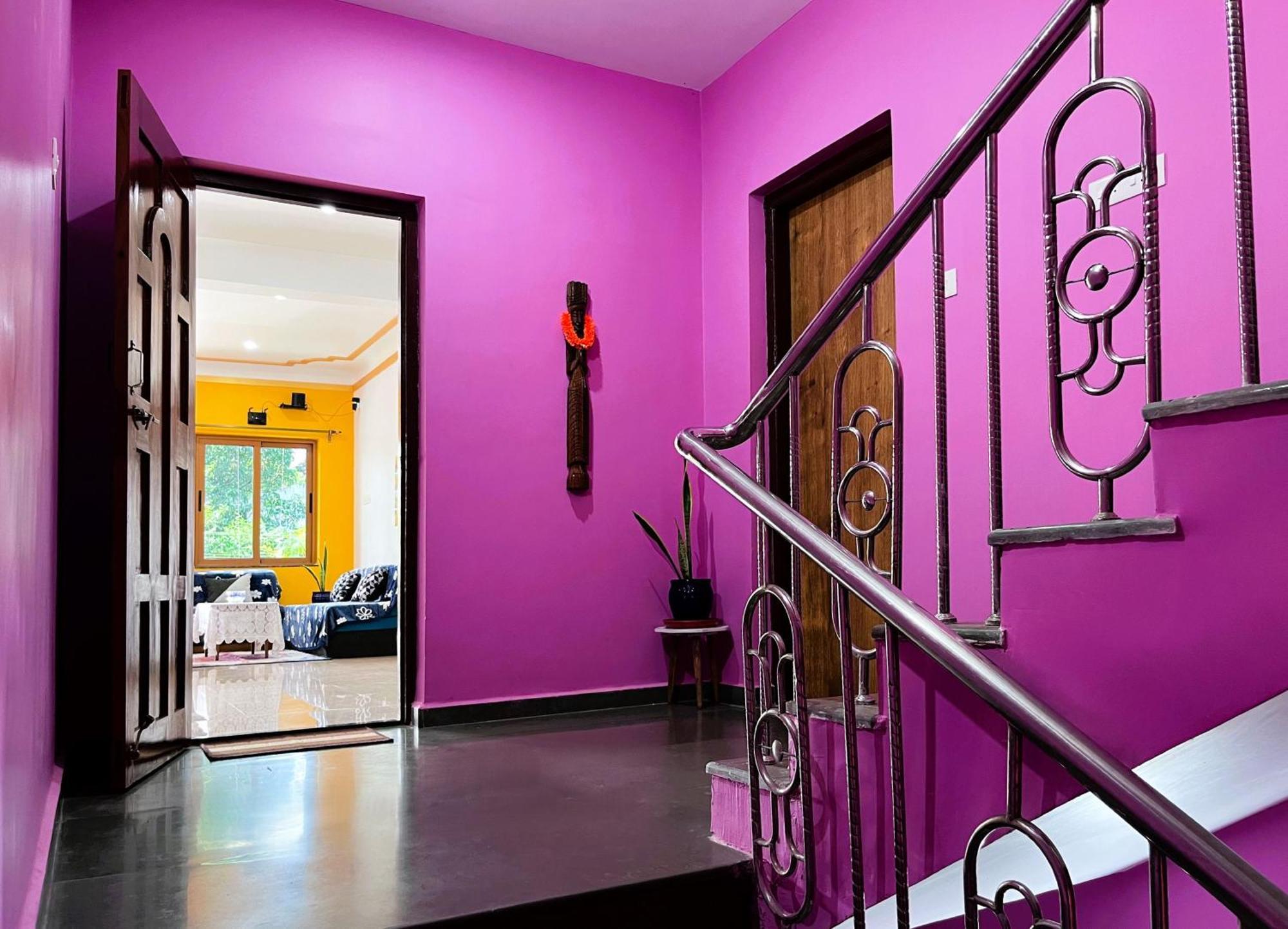 Happy Moon Homestay Aldona Екстериор снимка