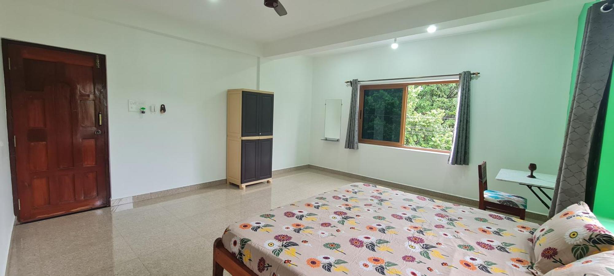 Happy Moon Homestay Aldona Екстериор снимка