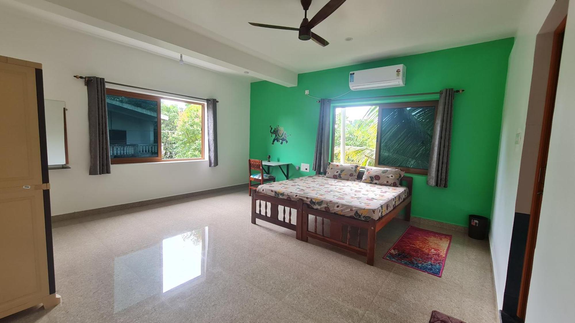 Happy Moon Homestay Aldona Екстериор снимка